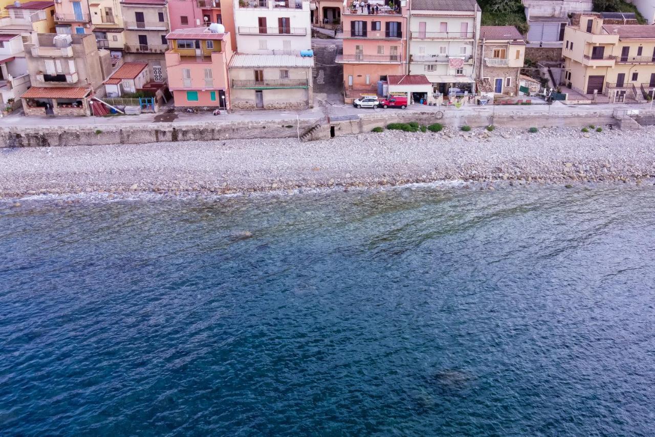 Casa Caronia Marina Near Cefalu Exterior photo